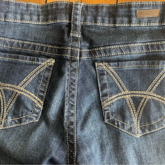 Kut From The Kloth Stevie Straight Leg Mid Rise Jeans Size 4 like new. - Picture 6 of 9